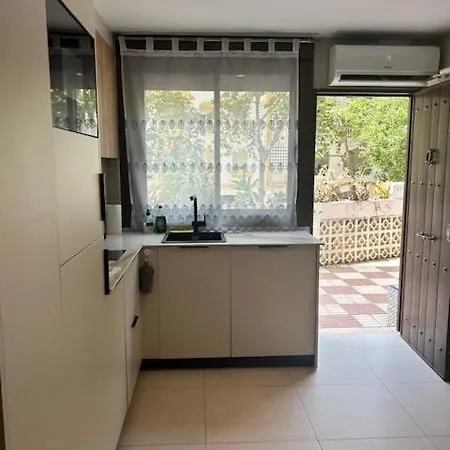 Cozy Just Steps From Old Town Marbella